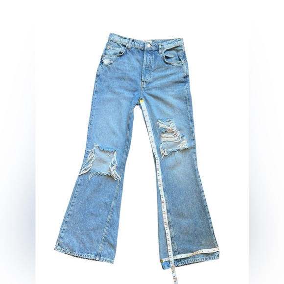 We The Free Free People Jeans Blue Denim Distressed Button Fly Flared Size 25 - Picture 5 of 10